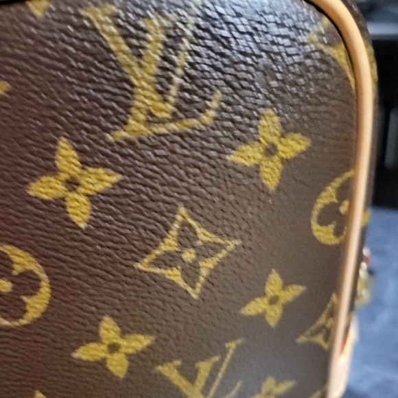 LV Monogram Voyage Briefcase - Picture 14 of 16